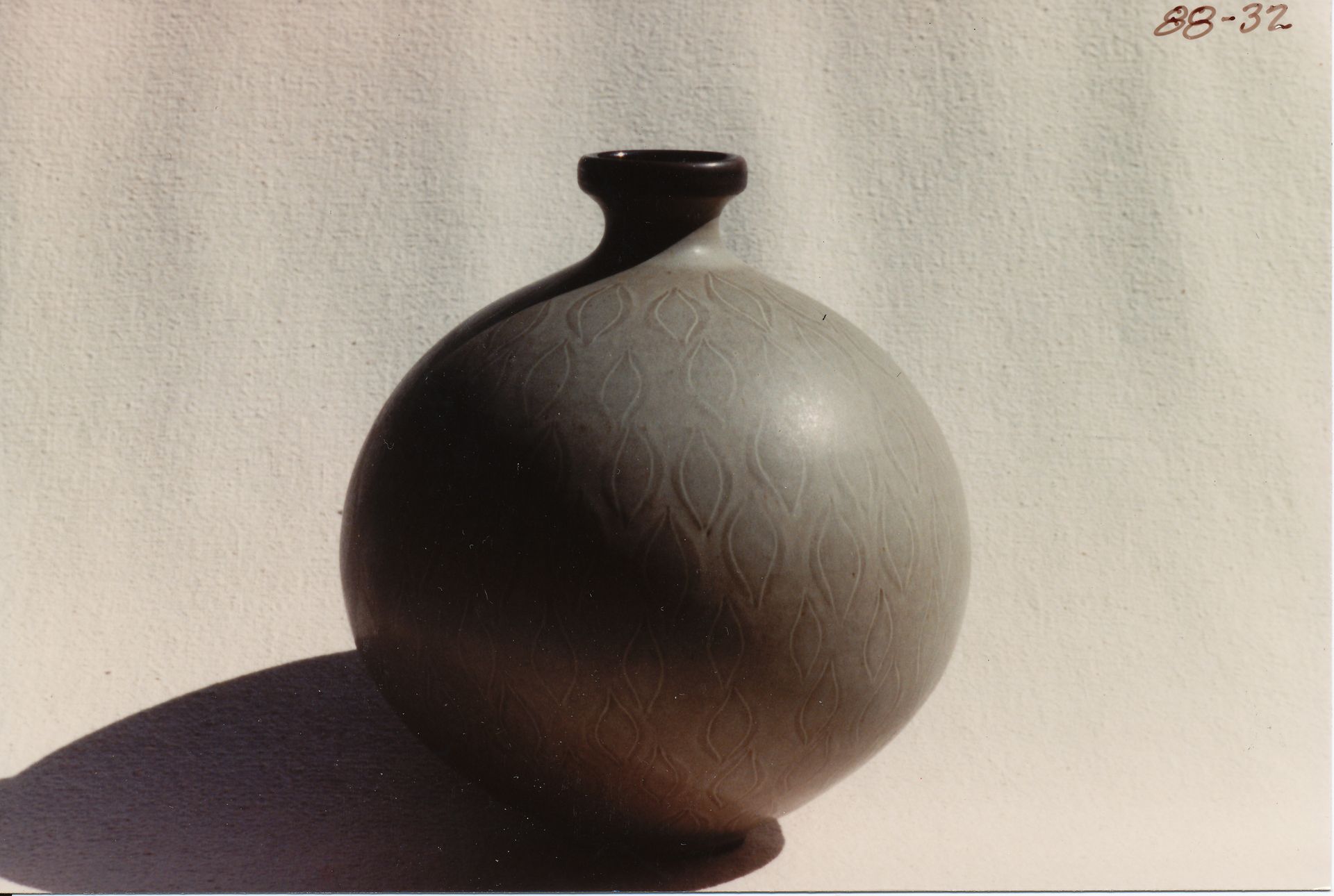 Sphere Bottle (Ball Vase)