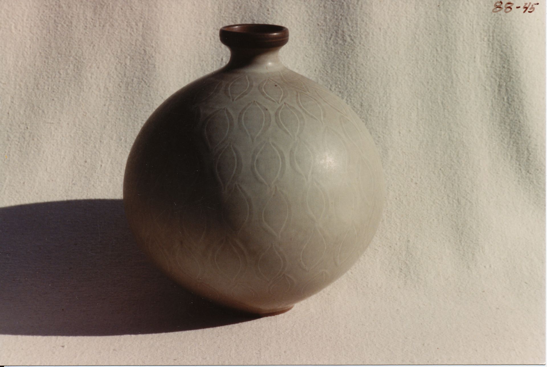 Sphere Bottle (Ball Vase)