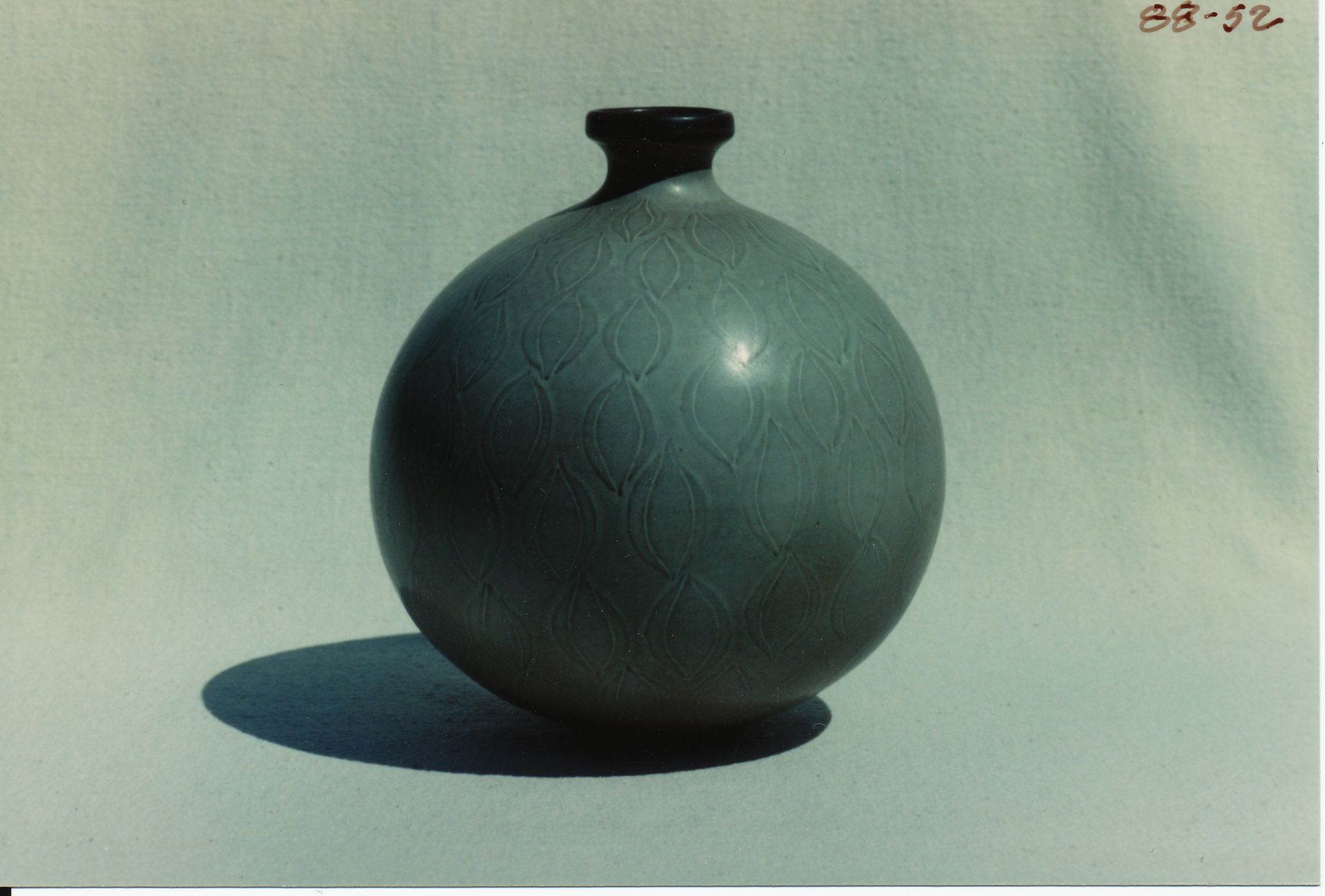 Sphere Bottle (Ball Vase)