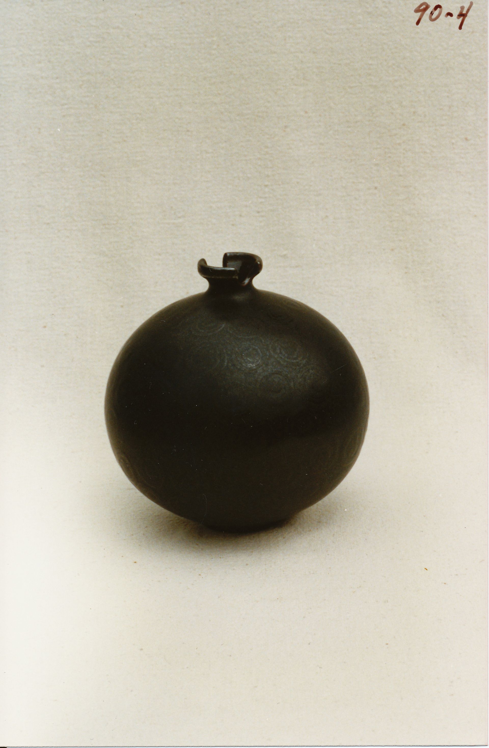 Sphere Bottle (Ball Vase)