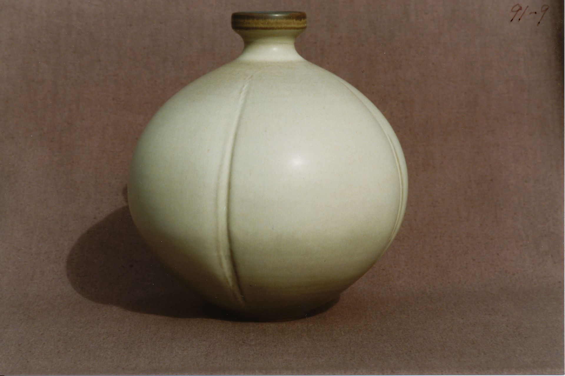 Sphere Bottle (Ball Vase)
