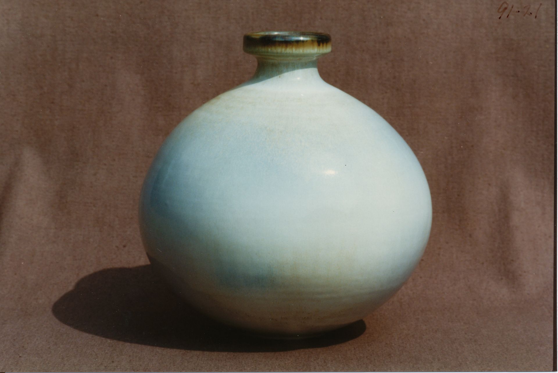 Sphere Bottle (Ball Vase)