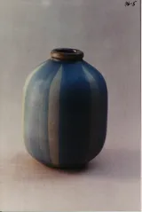 Cylinder vase w/ rounded top and bottom