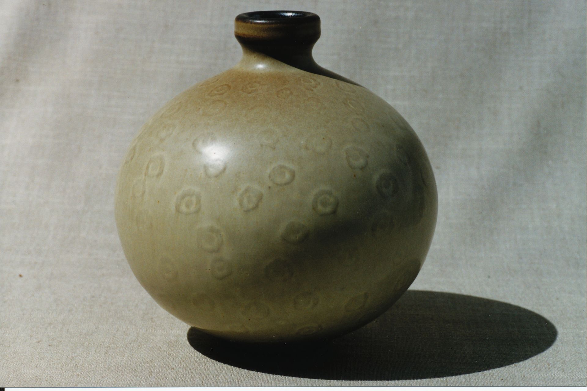 Sphere Bottle (Ball Vase)