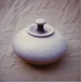 Oval jar w/ lid
