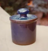 Jar w/ ball knob