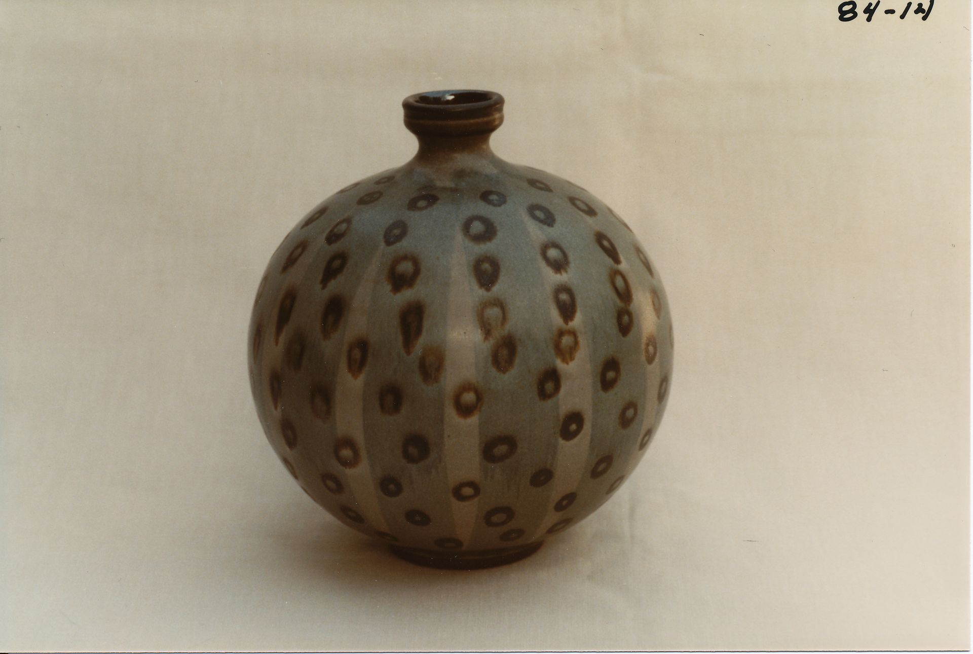 Sphere Bottle (Ball Vase)