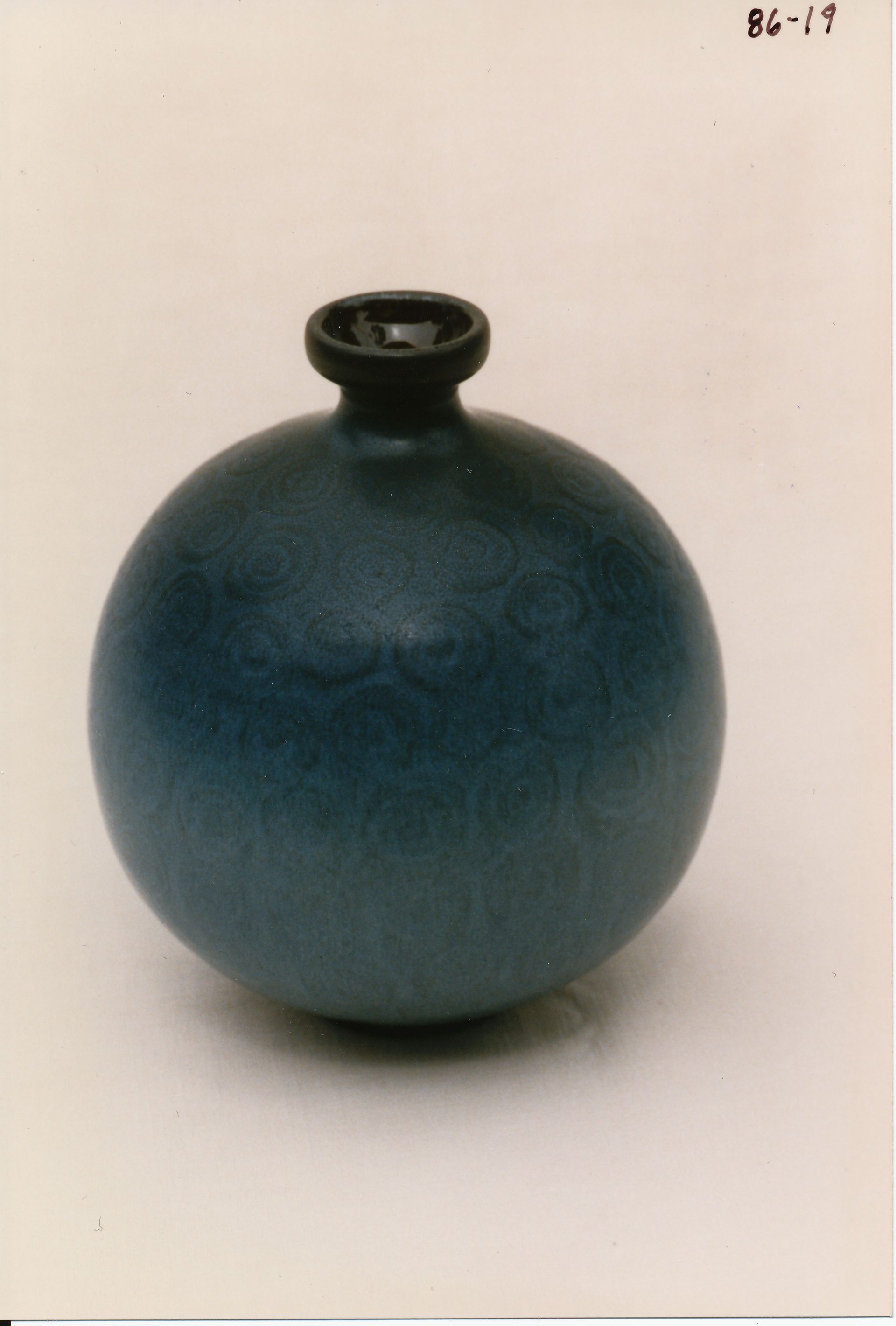 Sphere Bottle (Ball Vase)