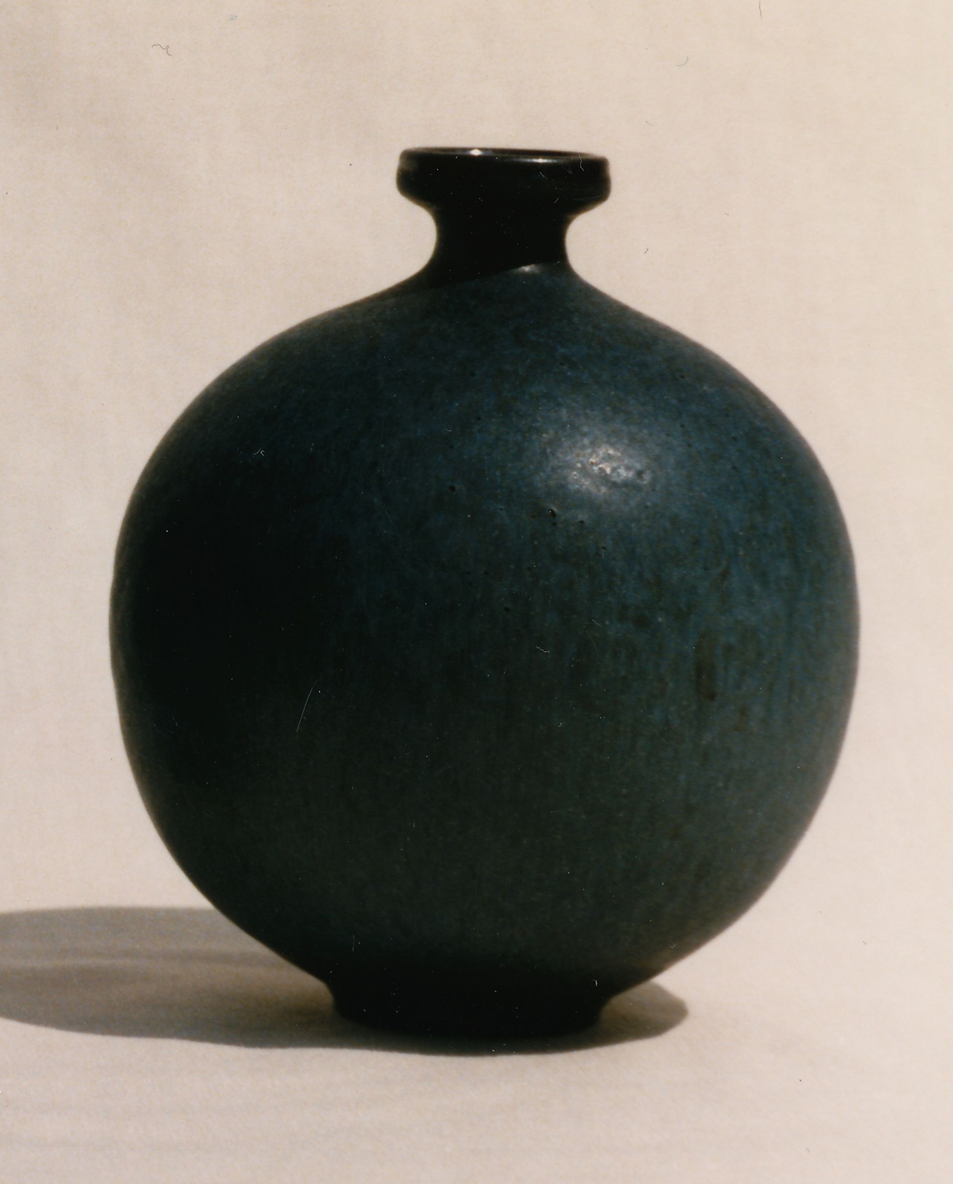 Sphere Bottle (Ball Vase)