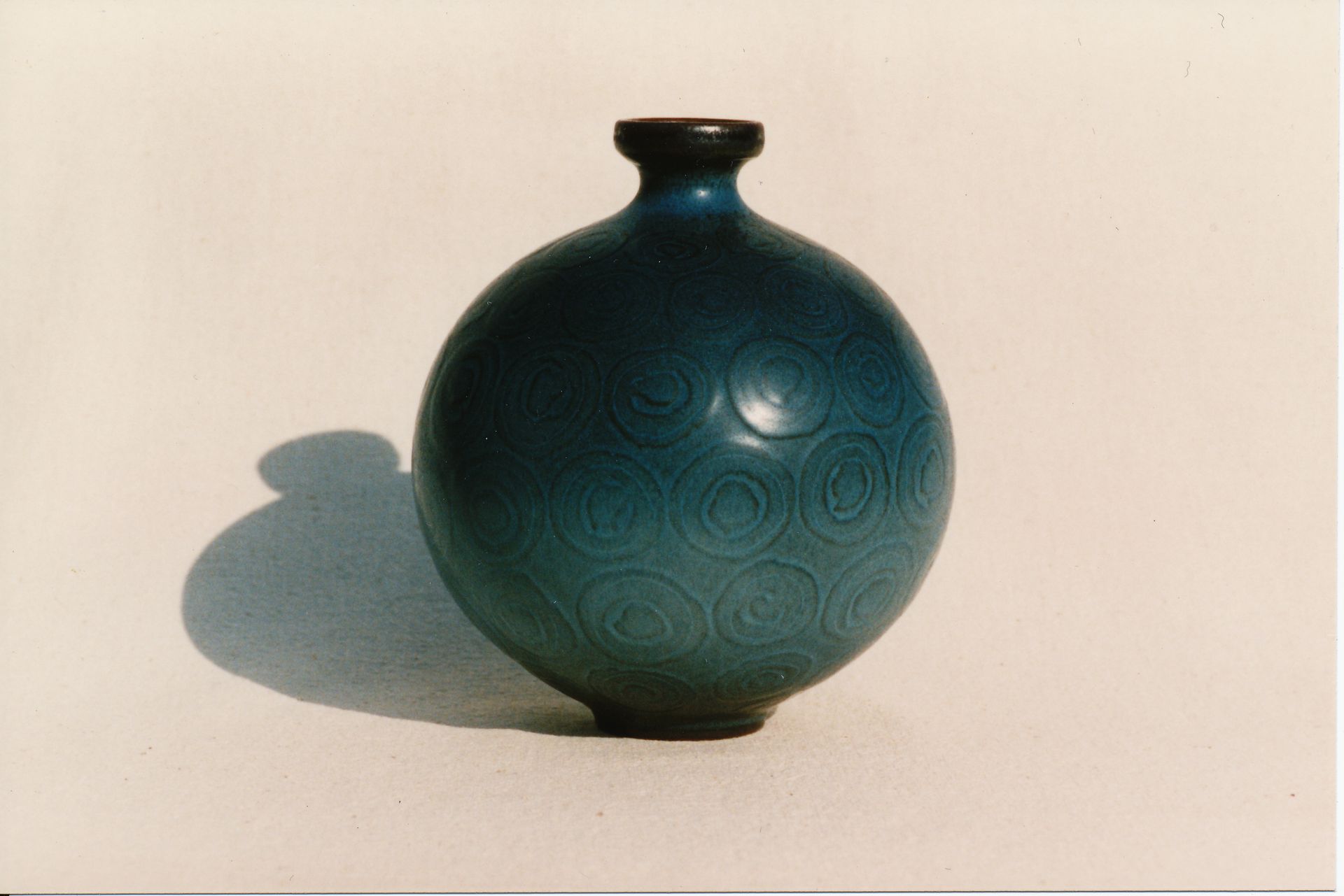 Sphere Bottle (Ball Vase)