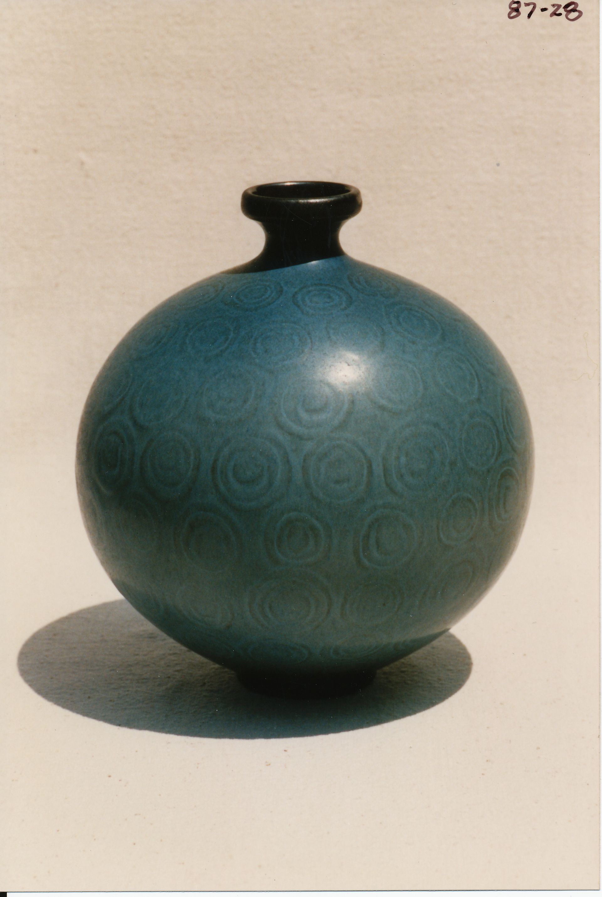 Sphere Bottle (Ball Vase)