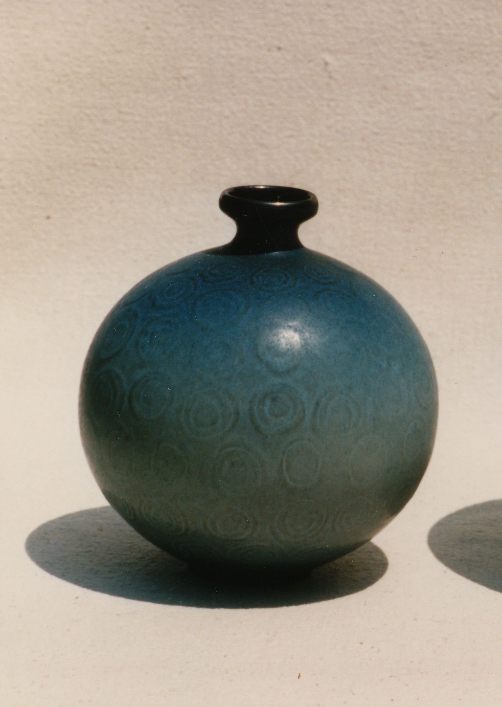 Sphere Bottle (Ball Vase)